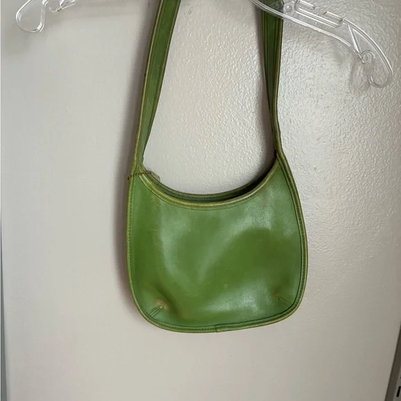 Vintage Coach Green Leather Shoulder Bag - Picture 3 of 4